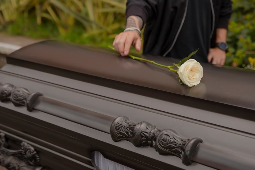 Funeral Etiquette: What to Say and Do at a Memorial Service